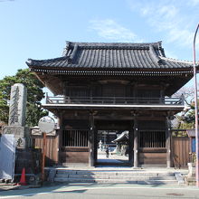 本覚寺山門