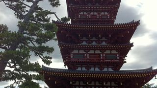  東塔とそっくり