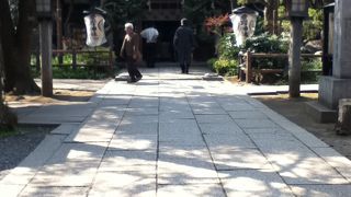 出世の石段を上る