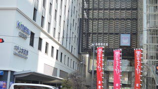 近鉄の上本町駅と直結