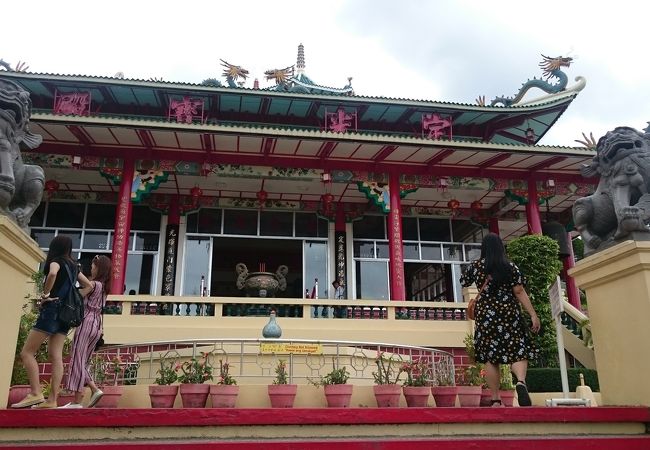 スニーカーがいいかな