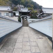 滋観寺を探して間違って入ったお寺