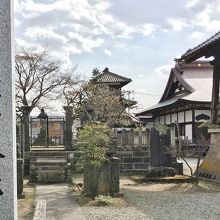 阿弥陀寺の御三階 