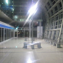 駅ホームの様子