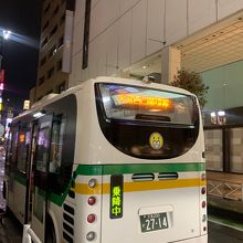 マルイ横にある健ちゃんバスのバス停