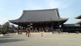 阿弥陀如来を安置する仏堂