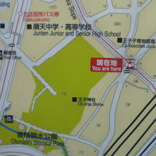 王子神社は、王子駅の北側にあります。音無親水公園のすぐ北です