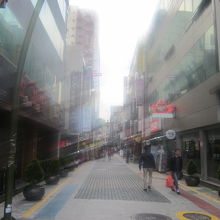 喧騒が苦手な方は、東の方の光復路は案外お勧めです。