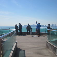 海の景観が存分に楽しめる展望台もありました