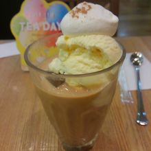 チャイクリームフロート