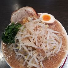 松龍ラーメン(普通盛り)