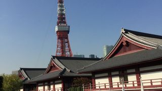 大食堂と東京タワーまたは森ビルを一緒に撮影