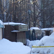 雪に埋もれているよう