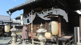 時の鐘をくぐると