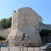 ローマ時代の城壁の塔