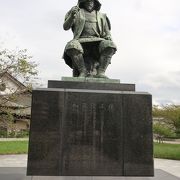 加藤清正の銅像