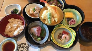 上品な店内でお得なランチ