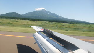 天候に左右さえる島の空港