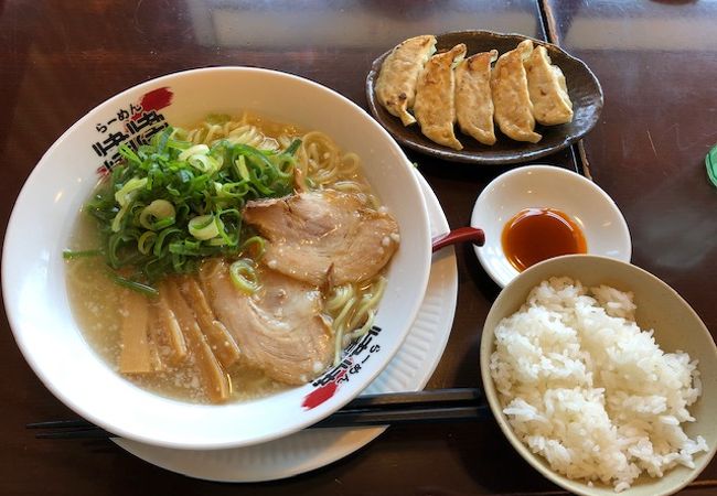 拉麺 津津 美浜店