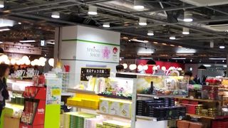 スプリングジャパングッズは少ない