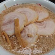 老舗ラーメン屋