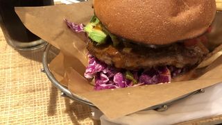 J.S. BURGERS CAFE マークイズ福岡ももち店