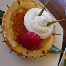 食べたかった、パイナップルブリュレ。