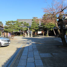 境内に入りました