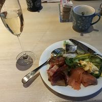 朝食、シャンパン付き