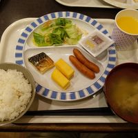 学食のような朝食