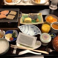 和定食の朝食。