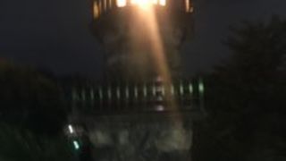 北の丸公園入口の灯台