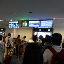 羽田空港の搭乗口