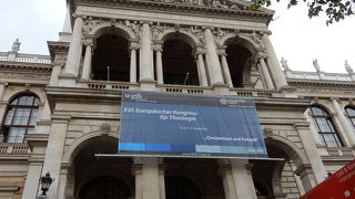 有名な物理学者を輩出しています