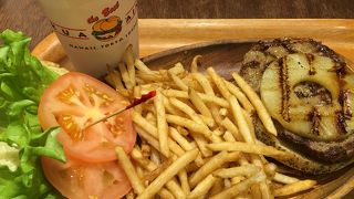 イクスピアリでハンバーガー！
