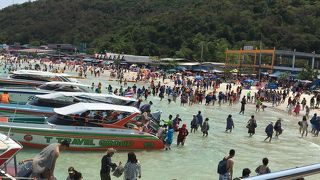 期待を裏切ったきれいな海。