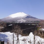 雪の岩手山