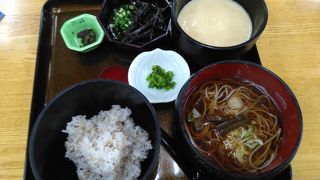 酸ヶ湯温泉旅館にある店舗です。