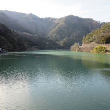 天竜川は土砂が多い川、よって平岡ダムは日本一堆砂しているダム