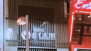 パンケーキを食べる