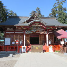 拝殿・本殿です