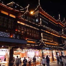 夜の豫園商城