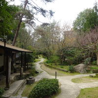 1500坪の日本庭園があります。