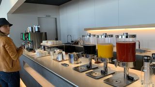 朝のクロワッサンサービスは有料のモーニングサービスになりました。