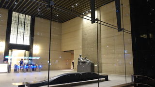 魅力的なビルながら利用する機会はあまりないです