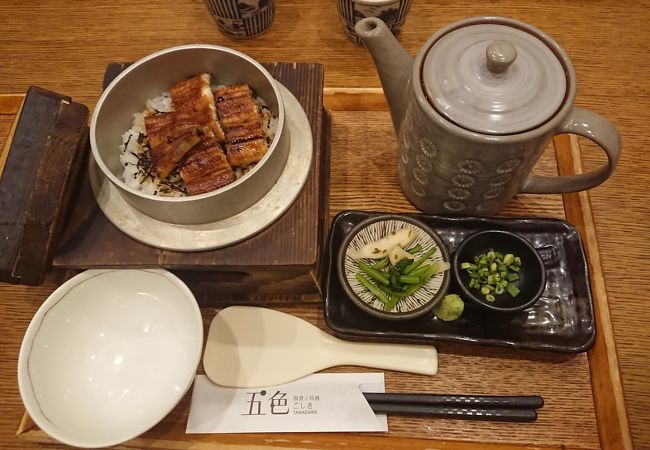 硬めご飯の釜めし