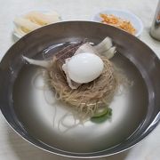 上品な平壌冷麺