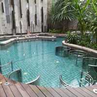 大きなジャグジーの施設