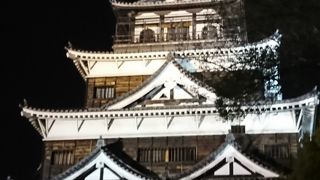 夜の広島城