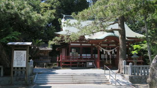 公園のような神社